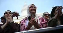 Hundreds celebrate Eid as families flock to Trafalgar Square