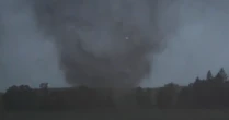 Valley City tornado: Incredible footage captures twister as residents told to stay indoors