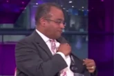 Channel 4 viewers say same thing as presenter yanks off microphone and rushes off set