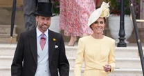 Kate Middleton makes surprise appearance at royal garden party in colour of seasonVIDEO