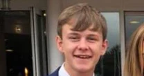 Teen threatened to shoot cabin crew on easyJet flight after refusing to wear face mask