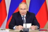 Putin 'could surrender in months' as Russian troops' life expectancy on frontline is 20 minutes