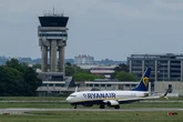 Hundreds of UK Ryanair and easyJet flights hit by air traffic control chaos