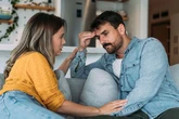 Dating coach's seven warning signs someone's 'just not that into you'