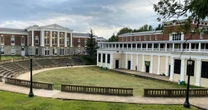 LiveUniversity of Virginia LIVE: 'Active shooter on loose' as students told to HIDE