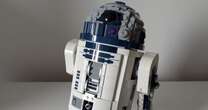 I love Lego's R2-D2 set and Star Wars fans can get it for cheapest price in Amazon sale