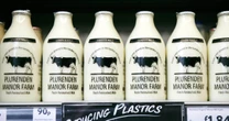 Supermarkets bringing back glass milk bottles to cut down on plastic and CO2 emissions