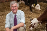 The Yorkshire Vet Peter Wright's life off screen from 'odd' first date to career move