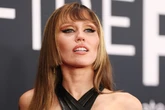Miley Cyrus' leg 'disintegrated' after horror kneecap infection left her in ICU
