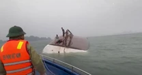 LiveVietnam boat disaster LIVE: At least three dead after tourist vessel overturns