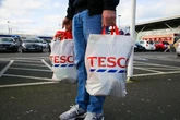 American visits Tesco for the first time and can't get over 'supermarket rules'