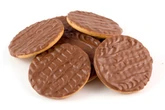 Expert names three biscuits you should keep in the fridge - as well as crisps