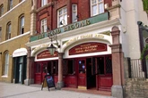 Must-see crime scenes for 'dark tourists' from Kray murder pub to murder mansion