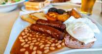 American tries Full English breakfast for first time – but Brits startled by one detail