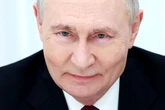 Putin's back in hiding and hasn't left the Kremlin in days as assasination fears rise