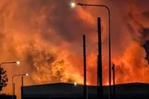Huge fire in UK city as flames engulf sky and locals warned to keep windows shut