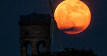 What is a Strawberry Supermoon? Best time to spot June 2021's full moon