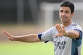 Mikel Arteta told of '11 unhappy players' claim as Viktor Gyokeres given striker warning