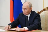 Putin 'could jump out of window' as crisis deepens – 'things like that happen in Russia'