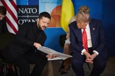 Trump moans 'too many weapons went to Ukraine' under Joe Biden after Mad Vlad call