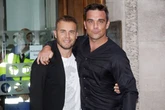 Robbie Williams has reunited with former bandmate Gary Barlow