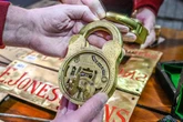 Handyman who inherited 18th century Brit house finds treasure trove worth thousands