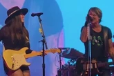 Keith Urban awkwardly changes lyrics to Nicole Kidman song on stage after split
