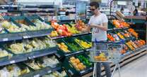 People only just realising clever reason fruit and vegetables are sold in nets