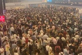 UK heatwave disruption as thousands of sweaty travellers stranded at London Euston in 37C