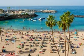 Brits abandoning Spanish holiday hotspot as officials warn over 'battleground'