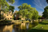 Family left fuming after seeing tourists 'eating from saucepans' in picturesque village