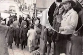 Eerie 1940s war photo 'proves' time travel exists with unusual detail