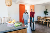 Private detective shares Airbnb warning and 'fingernail test' all holidaymakers should do