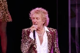Rod Stewart insists he's not resting off stage and can run 100 meters under 20 seconds