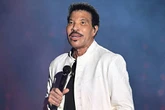 What happened at Lionel Richie's concert explained as fans fear for his health