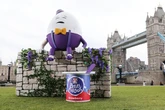 Huge Humpty Dumpty statue appears in London - and it's been put back together