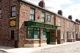 Coronation Street legend 'to return' after 7 years as 'new Rovers Return landlady'