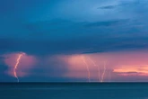 UK set for 'uncomfortable heat' as 34C scorcher leads to 'intense thunderstorms'
