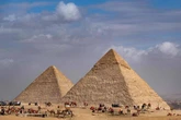 'Extraordinary' discovery inside Great Pyramid of Giza rewrites who really built them