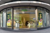 Major UK high street restaurant chain slashes hundreds of jobs as warning issued