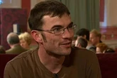 Antiques Roadshow guest stunned as vase used as doorstop gets eye-watering value