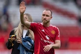 Wrexham make audacious approach to sign global star who left Man Utd