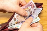 Major UK bank offers £175 to customs if they do one simple thing