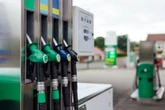 Petrol and diesel drivers warned after Rachel Reeves 'turns her back' on them