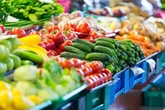 Doctor names vegetables which 'burn fat and boost health'