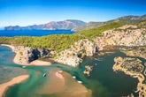 UK tourists in Turkey, Greece, Italy face criminal record over innocent hand gesture