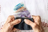 DWP update over calls for 'universal' state pension rate worth £586 a week