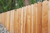 New UK law 'simplifies' garden fence rules but UK households face £5,000 fine