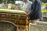 Inside traveller dad's funeral has he's buried in solid gold coffin