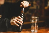 Warning for UK pub customers who drink bottled beer after law change